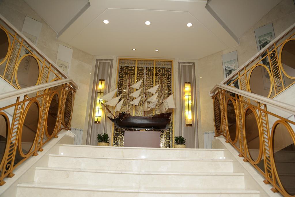 Soluxe Hotel Almaty Exteriér fotografie